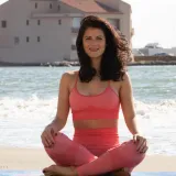 Lara - Prof de yoga - Aix-en-Provence