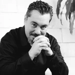 Misael - prof de Marketing - Cancún