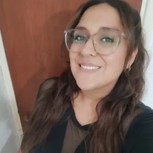 Marianela - profesor de química - Buenos Aires