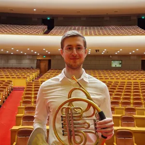 Jonathan - Lehrkraft für F-Horn - Wien