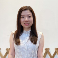 A multilingual lawyer with more than 11 years of Chinese education background. I can understand both simplified and traditional Chinese. I can tailor my lessons according to the way and needs of my st