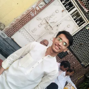 Aniket - Physics tutor - New Delhi