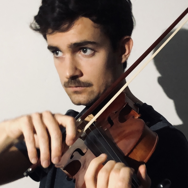 Profesor de música ofrece clases particulares de violín online o presenciales (Palermo y alrededores, CABA).