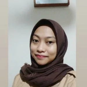 Nur - Guru ilmu komputer dasar - Kecamatan Duren Sawit