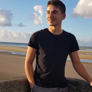 Julien - Prof de maths - Saint-Gelais
