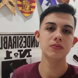 Vitor - Prof de redação - Vila Caiçara