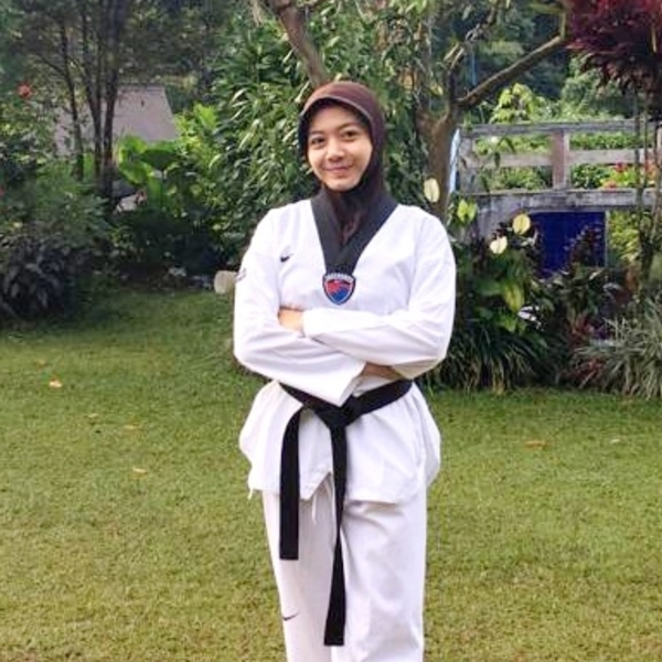 Blackbelt Taekwondo Dekade Club, membuka privat di Wilayah Jakarta Selatan, Cibubur dan Cipayung. Benefit yang diperoleh diantaranya kebugaran, ketangkasan, japres dan lainnya.