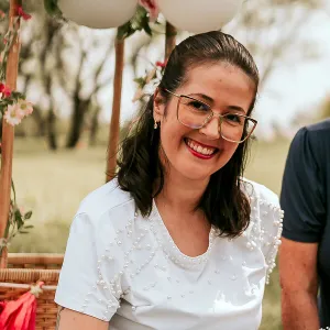 Juliana - Prof de alfabetização - Mansões Santo Antônio