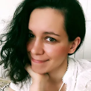 Olesya - Russian teacher - London
