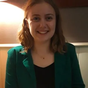 Charlotte - Prof de maths - Caen