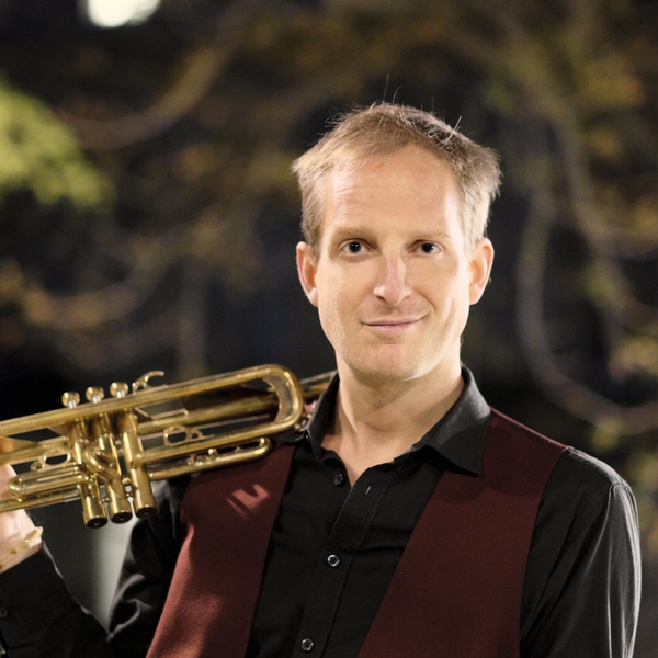 Diplomierter Instrumentalpädagoge bietet Trompeten/Flügelhorn Unterricht an. In Linz/Österreich oder Online, für Jung und Junggebliebene, Anfänger und Fortgeschrittene.