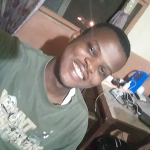 Anthony - Physics tutor - Nnewi