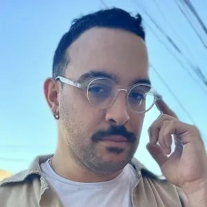 Lucas - Professor de português para estrangeiros - Barro Vermelho