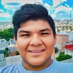 MOISES - profesor de ciencias sociales - Tuxpan