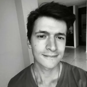 Juan - Profe de programación - Armenia