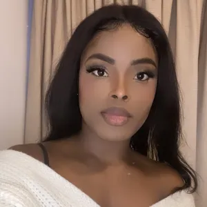 Esther - Make-up tutor - Dublin 6