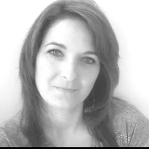 LAURE - Prof de fle - français langue étrangère - Poincy