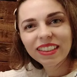 Juliana - Professor de biologia - Londrina