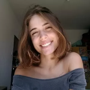 Monique - Professor de Biologia - Petrópolis (Porto Alegre)