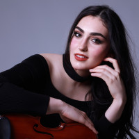 Graduate from Paris Conservatoire and the Yehudi Menuhin School. Currently doing another degree at the Royal College of music, teaches at all levels.