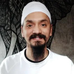 PremSangat - profesor de yoga - Las Condes