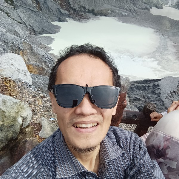 Bagi yg pengen belajar renang Gaya Bebas, Gaya Dada, yuk ikutan. Renang sangat baik terutama untuk manula karna di dalam air tulang kaki tidak menanggung bobot tubuh, sesuai untuk yg overweight