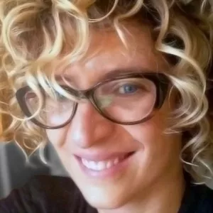 Helena - profesor de diseño gráfico - Madrid