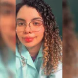 Juliana - Professor de química - 