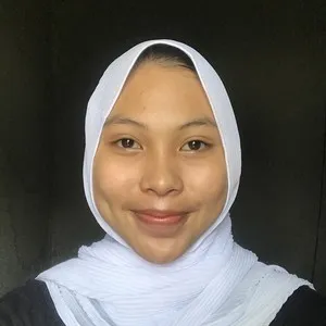Nur Malika - Guru mengaji - 
