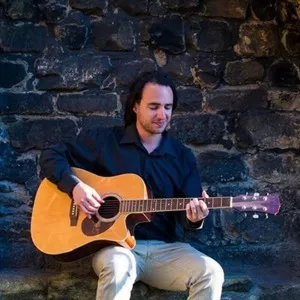 Josh - Acoustic guitar tutor - Manchester