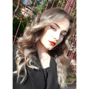 Sena - Biyoloji öğretmeni - 