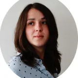 Inès - Prof de maths - Paris