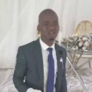 Mthobisi - Physics tutor - Durban