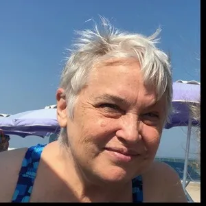 Liz - Lehrkraft für Englisch - 