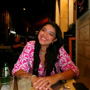 Salma - Prof de SVT - Loos