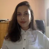 Yasmin - Professor de francês - Niterói