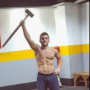 Baran - Kick boks öğretmeni - 