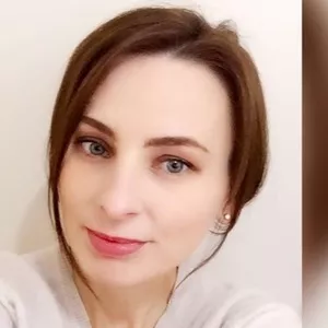 Viktoria - Maths tutor - KT11