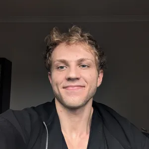 Christian - English tutor - Castle Hill