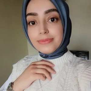 Seda - Türkçe öğretmeni - 