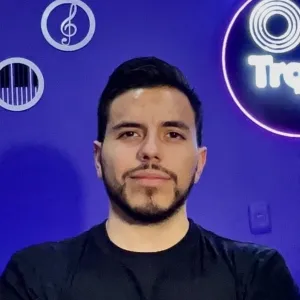 David - Singing tutor - Queens