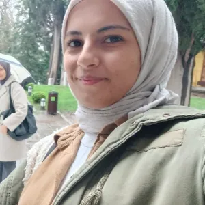 Cansu - Türkçe öğretmeni - 