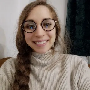 Amélie - Prof de français - Cergy