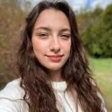 Louise-Chloé - Prof de droit - Versailles