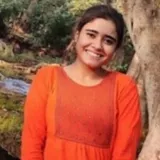 Ayushi - Maths tutor - Indore