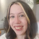 Buse - Piyano öğretmeni - 