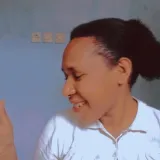 Yeusi - Guru menggambar - 