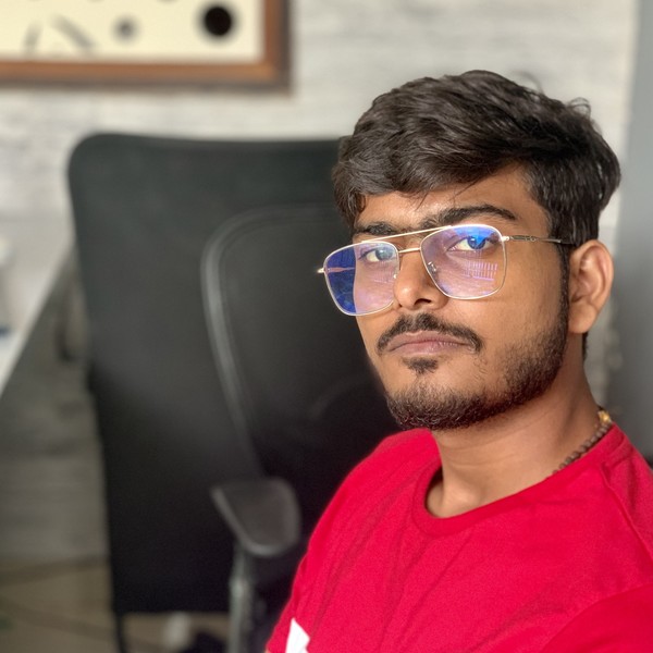 I am 3 years experienced Full-stack JavaScript developer and teach completely full fledged updated JavaScript in my part-time for the last 2 years.