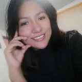 Andrea - Profesor de diseño de vestuario - 