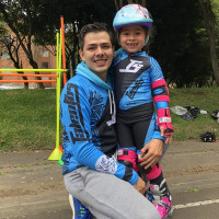 National skating champion in Colombia, with more than 6 years of experience teaching children and adults through training schools